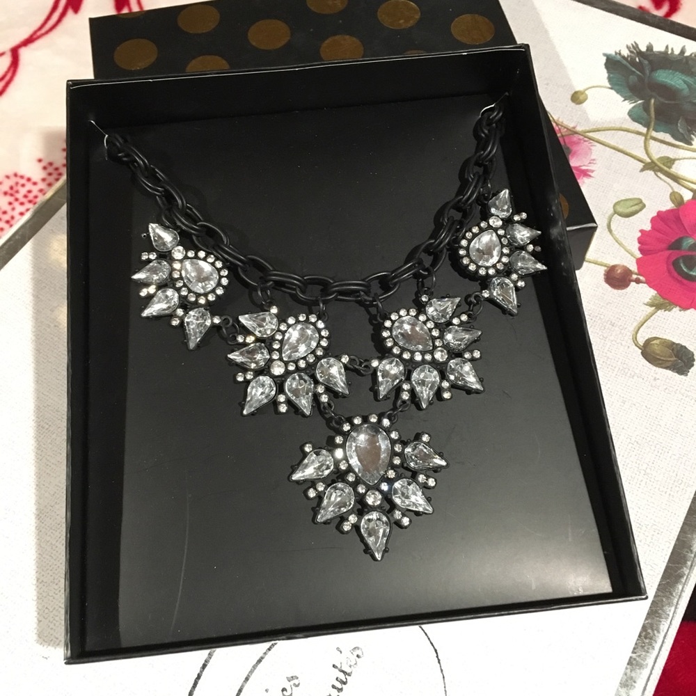 Statement necklace - Picture 2 of 5